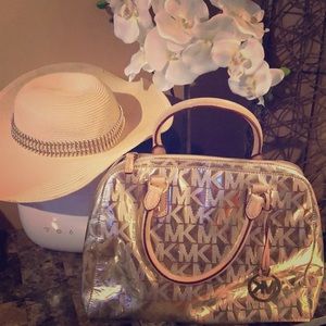 Michael Kors Gold handbag
